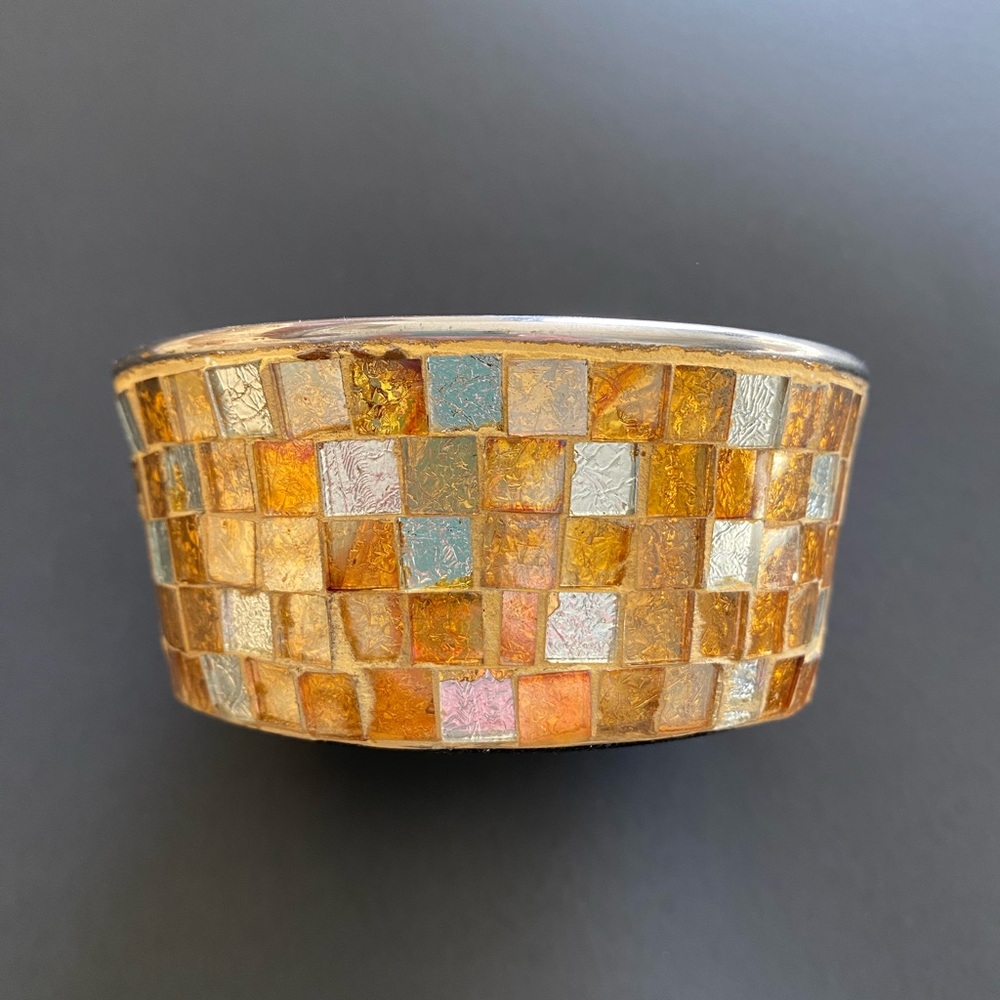 4.5” Round gold/ silver mosaic cup.